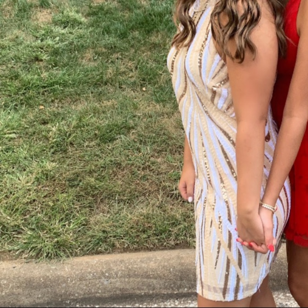 LuLu’s Homecoming Dress - Picture 6 of 6